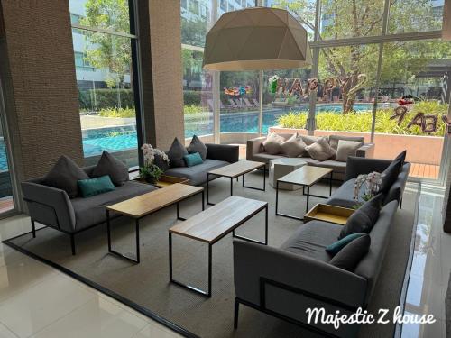 Z house Sukhumvit, Бангкок