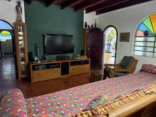 Közös társalgó / TV, Casarão verde (Casarao verde) in Sao Luiz do Paraitinga (Sao Paulo)