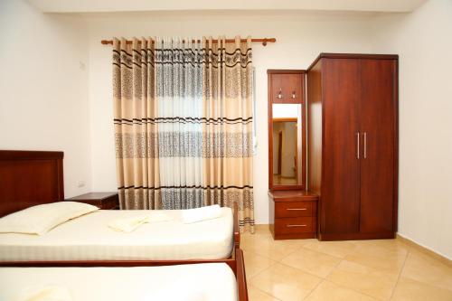 Superior Apartment image 9