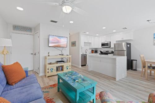 Colony Beach Club 235 in New Smyrna Beach, USA