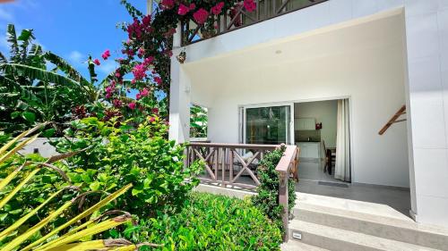 MAZU apartments garden view & pool MAZU apartments garden view & pool