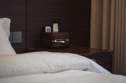 1 queen bed