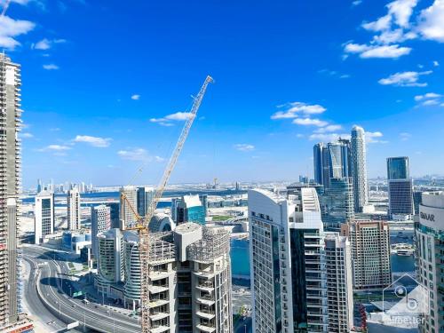 Elegant Burj Royale One-Bedroom & City Views, Dubái (foto 9)
