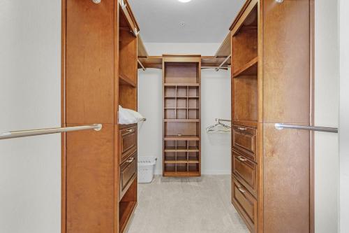Three-Bedroom Apartment image 6