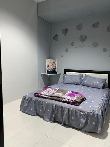 Homey homezz in Gunung Sindur