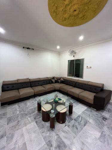 KKB Gathering Home - up to 10 guests KKB Gathering Home - up to 10 guests