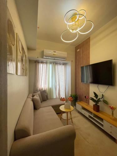 Field Residences Condo Hotel, Manila