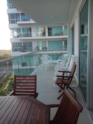 2MV-5G Apartamento de 2 Alc Vista al mar con A A Piscina y Wifi