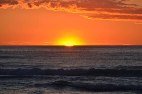 Tide's Edge Oceanfront Condo Tide's Edge Oceanfront Condo