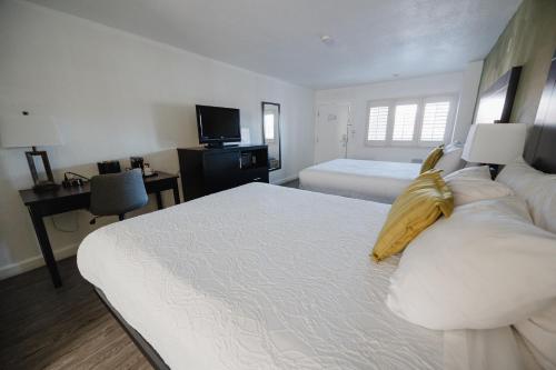 Queen Room with Two Queen Beds