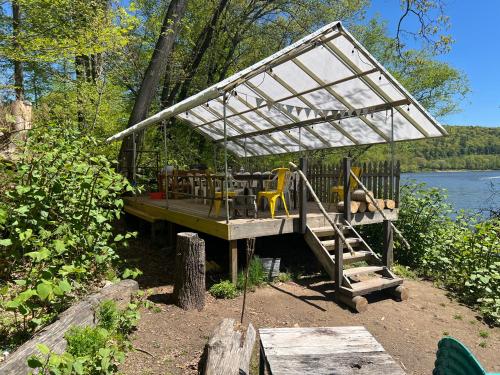 1 bunk bed