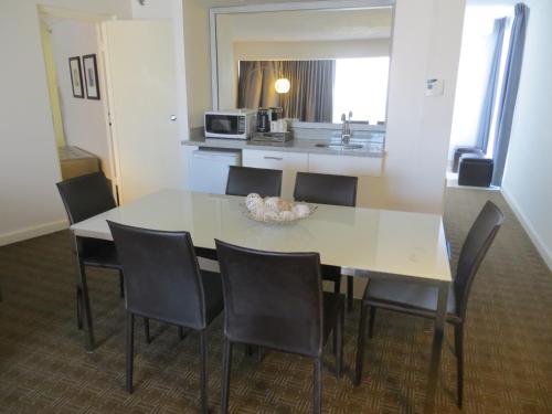 บริการและสิ่งอำนวยความสะดวก, Toronto Don Valley Hotel and Suites in โตรอนโต (ON)