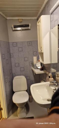 Harstad city studio apartment A in 哈爾斯塔市中心