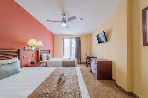 641041676 Seven Crown La Paz Centro Historico