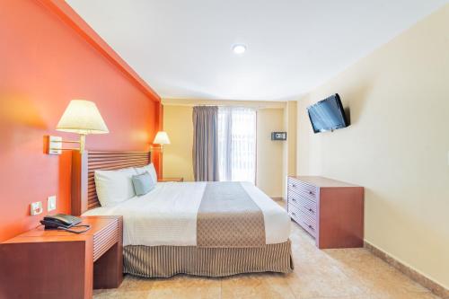 641045169 Seven Crown La Paz Centro Historico