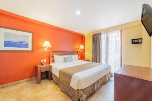 641045170 Seven Crown La Paz Centro Historico