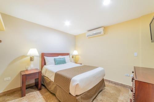 641045261 Seven Crown La Paz Centro Historico