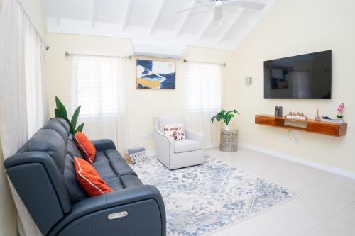 Villa Crest in Plantation Village