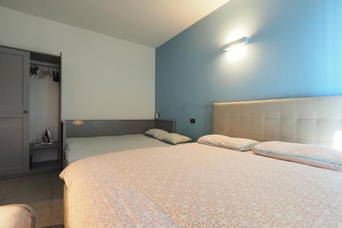 CITY CENTER - Modern flat with PARKING and WIFI - Apt A, Bergamo (Foto 8)