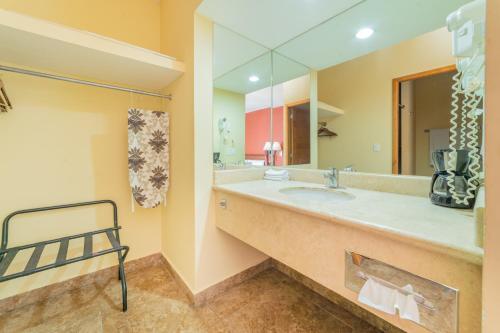 641050141 Seven Crown La Paz Centro Historico