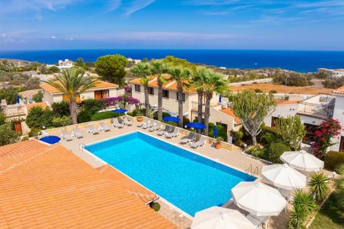 Tavros Hotel Apartments - image 7
