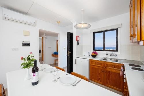 Tavros Hotel Apartments - main image