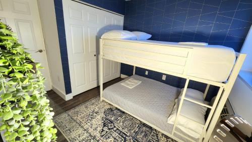 Manhattan Luxury 2bd 2bath in Hoboken, USA