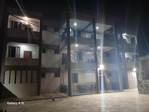 RAGANT Hotel in Cape Coast