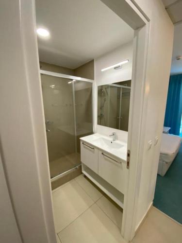 Vannas istaba, Waves & Whispers Apartments - acces gratuit piscina in Comuna 23 August