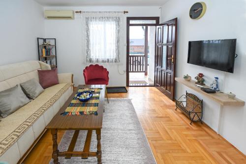 Tim Apartment in Smailagića Polje