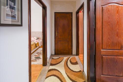 Tim Apartment in Smailagića Polje