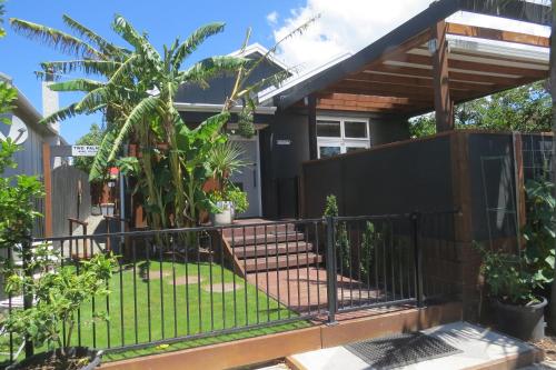Two Palms, Gisborne (zdjęcie 4)