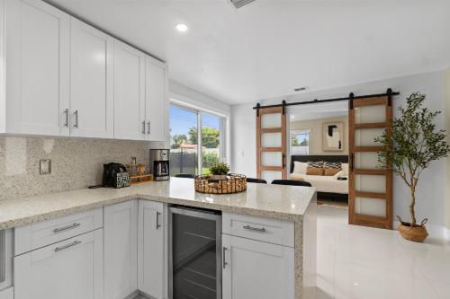 Miami Japandi Style Pool - BBQ in Olympia Heights