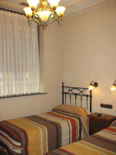 Hostal Granada - image 2