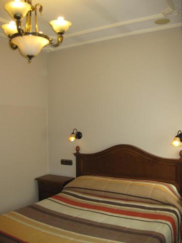 Hostal Granada - image 5