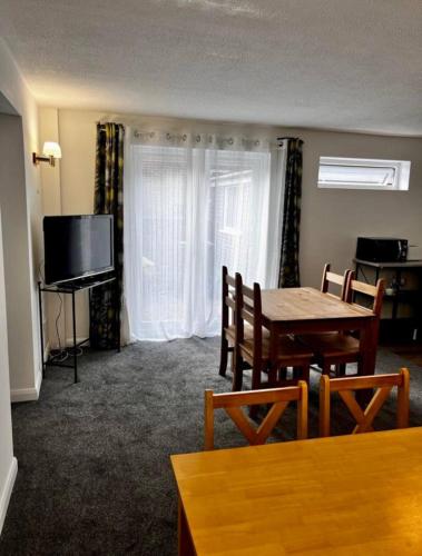 Aufenthaltsraum/TV-Zimmer, St Joseph's Guest House in Southampton