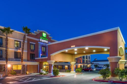 Holiday Inn Express Hotel and Suites - Henderson, an IHG Hotel