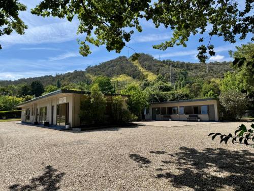 Mount Beauty Motor Inn - Porepunkah Mount Beauty Motor Inn - Porepunkah