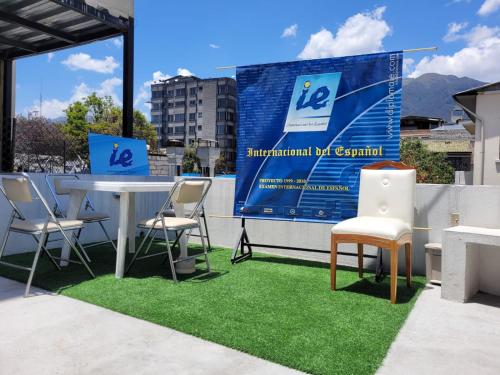 Casa Colon Quito Bed & Breakfast Hostel in เบลิซาริโอ เกเบโด