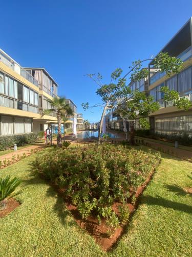 Jardí, Sidi rahal blue beach Cozy apartment with a sea view in Sidi Rahal