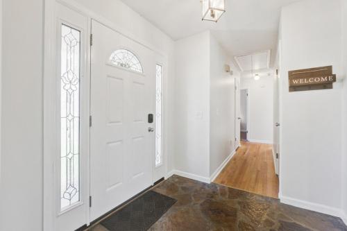 The Yan family friendly 4 bedroom near Middleton Place