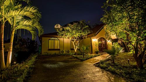 Anthurium house, Фортуна