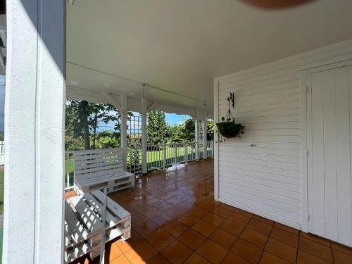 Altan/terrasse, Maison confortable avec jardin à Lamentin (Maison confortable avec jardin a Lamentin) in Baie-Mahault