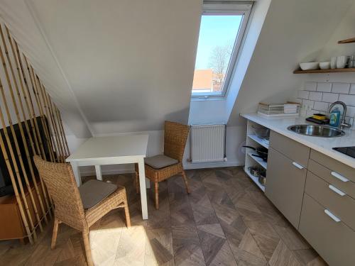 設施, Dachgeschosswohnung 2 - Apartments am Schloss in 上施萊斯海姆