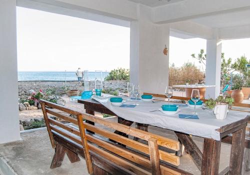 Apartments by the sea in Viannos