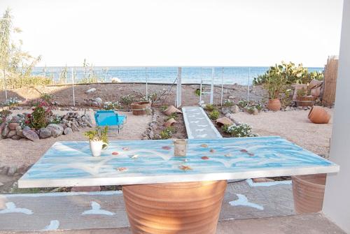 Apartments by the sea in Viannos