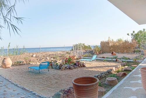 Apartments by the sea in Viannos