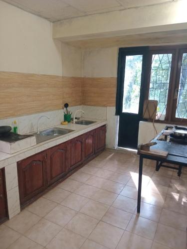مطبخ, Rock View Holiday Bungalow in Elkaduwa