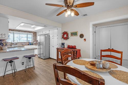 Dean's Retreat at Georgetown home Dean's Retreat at Georgetown home