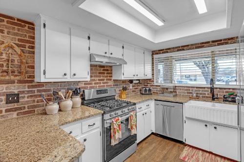 Dean's Retreat at Georgetown home Dean's Retreat at Georgetown home